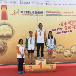 恭喜泳員勞芷琪在第七屆全港運動會中奪得女子50米背泳金牌及4×50米混合自由式接力銀牌